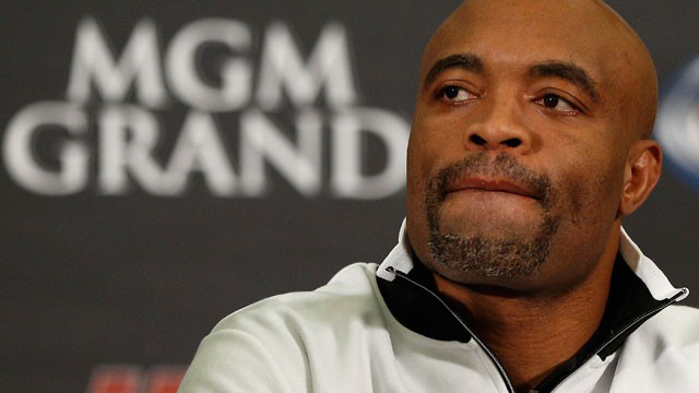 Anderson Silva và Dennis Siver lần lượt hủy đấu