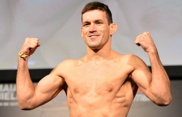 UFC 198 Prelims: Maia và Trinaldo nối dài mạch thắng