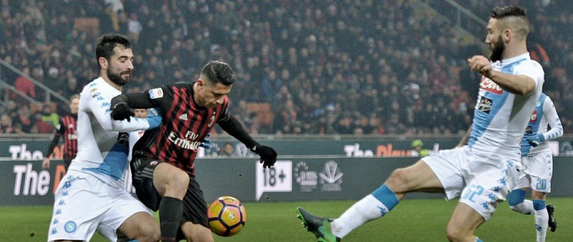 Video: AC Milan thất bại trước Napoli trên sân nhà