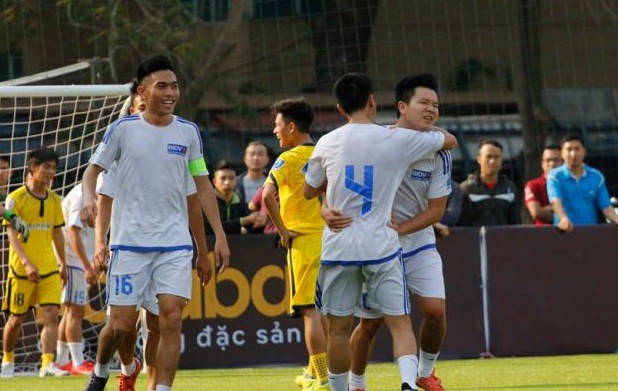 Video: BIDV Quang Trung ngược dòng thành công trước Tùng Ân Hoa Lư