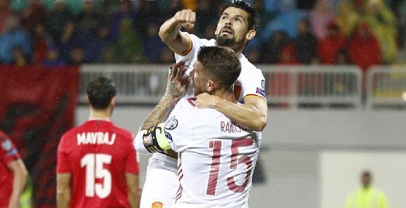 Video: Dàn sao Premier League tỏa sáng, TBN vững ngôi đầu bảng G