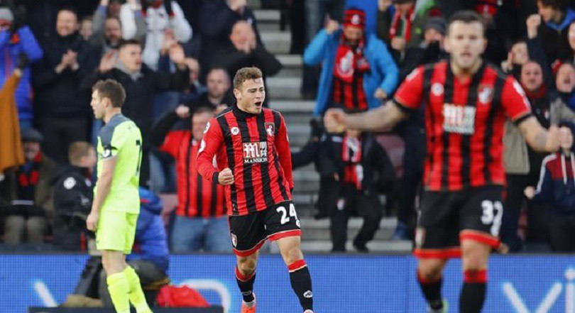 Video: Thủng lưới 3 bàn trong 15 phút, Liverpool thua đau Bournemouth