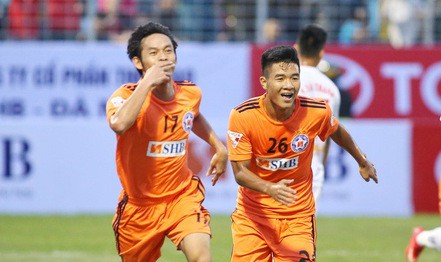 Video: Đức Chinh lập cú đúp, giúp SHB. Đà Nẵng vượt qua Hải Phòng