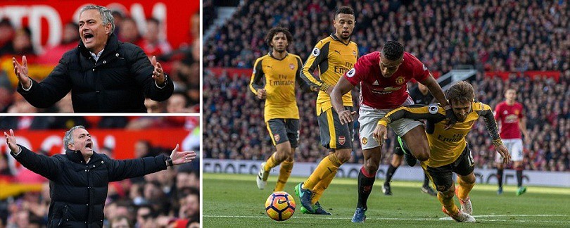 Video: Giroud giành 1 điểm cho Arsenal ngay tại Old Trafford