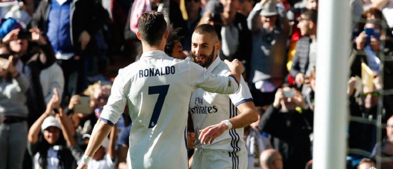 Video: Hủy diệt Granada, Real bảo toàn ngôi đầu La Liga