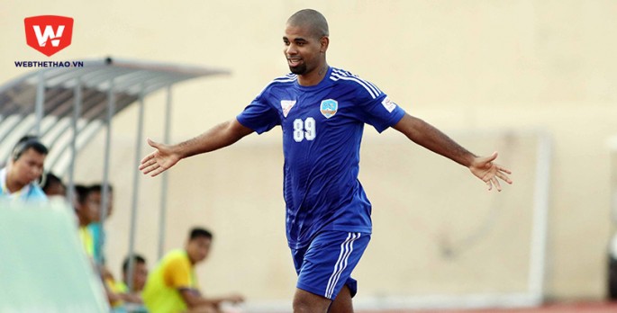 Video kết quả: Claudecir lên tiếng, Quảng Nam FC vươn lên đầu BXH V.League