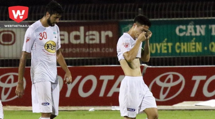 Video kết quả: Quả penalty tranh cãi khiến HAGL mất điểm trước Khánh Hòa