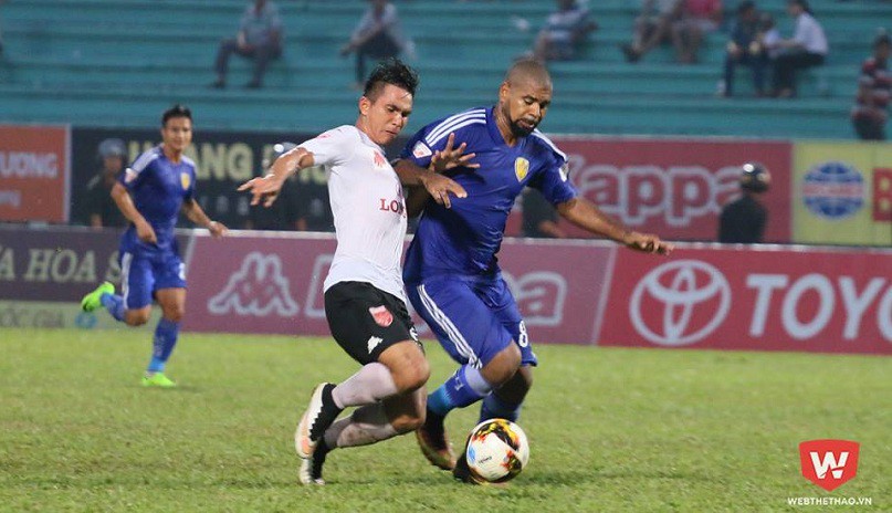 Video kết quả: Sụp đổ phút cuối, Long An FC thua trận thứ 14 tại V.League