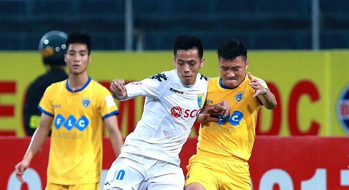Video: Không được công nhận bàn thắng, FLC Thanh Hóa thua đau Hà Nội FC