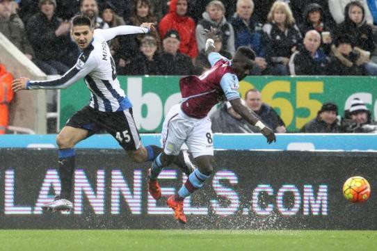Video Ngoại Hạng Anh: Aston Villa 0-0 Newcastle United