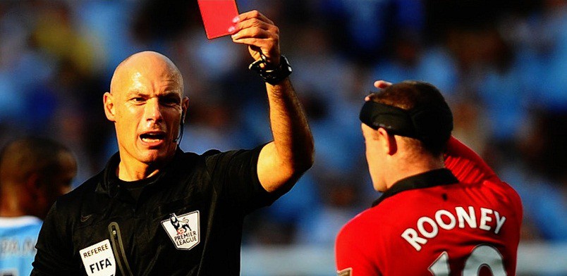 Video: Những pha tranh chấp nảy lửa trong lịch sử đối đầu giữa Liverpool và Man Utd