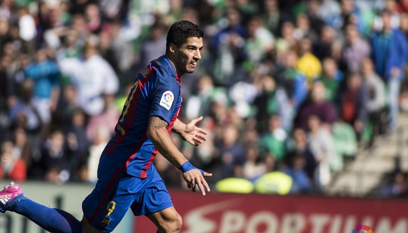 Video: Suarez lập công, Barca vẫn không thể thắng Real Betis
