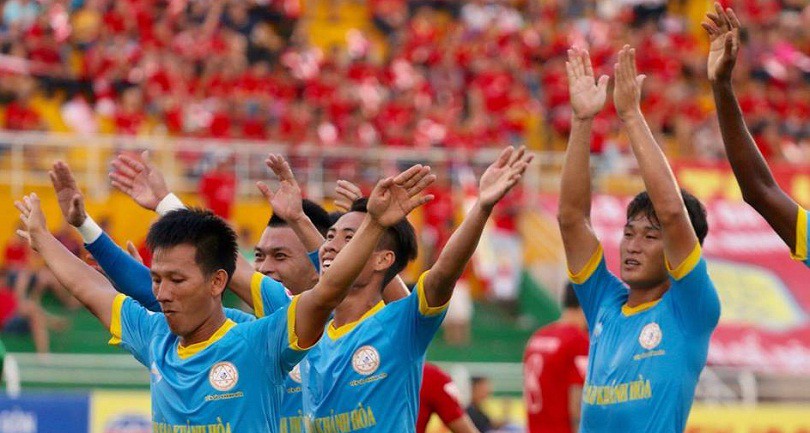 Video: Top 5 bàn thắng đẹp nhất vòng 13 V.League 2017