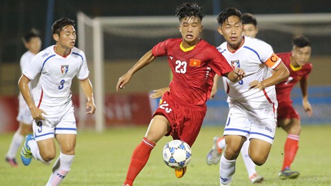 Video: U.19 Việt Nam quá "cùn" trước U.19 Singapore