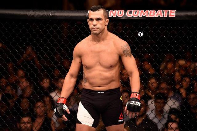 Video UFC 198: Belfort bị K.O. ngay hiệp 1 trước Souza