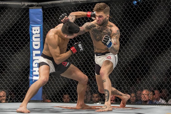 Video UFC FN 88: Thomas Almeida vs. Cody Garbrandt