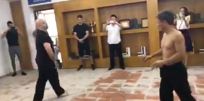 Video: Võ sư Đoàn Bảo Châu bị võ sư Vịnh Xuân Nam Anh hạ gục