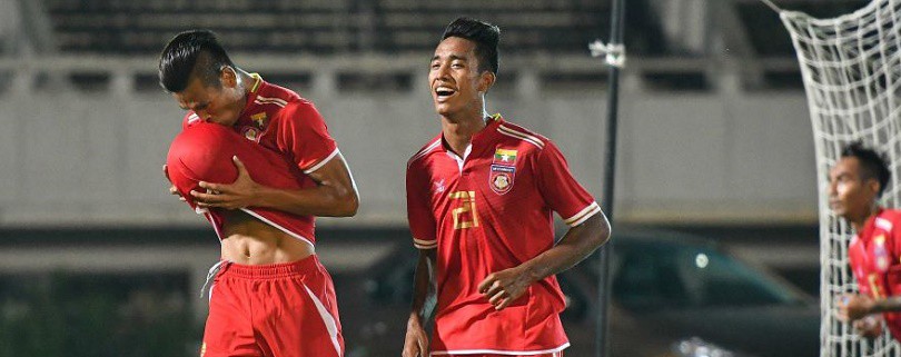 Video: Vượt qua Malaysia, Myanmar giành vé vào bán kết