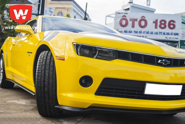 Chevrolet Camaro RS - Chiến binh bước ra từ màn ảnh