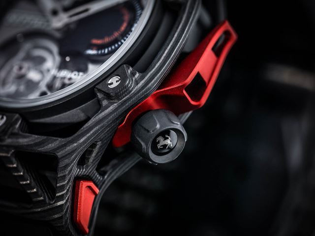 Chiếc đồng hồ là tập hợp những gì tinh túy nhất của lịch sử Ferrari Chiếc đồng hồ là tập hợp những gì tinh túy nhất của lịch sử Ferrari