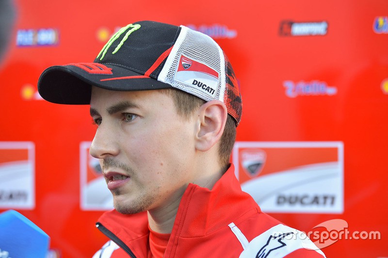 Lorenzo: Yamaha cho tôi một cảm giác hoàn toàn mới lạ!