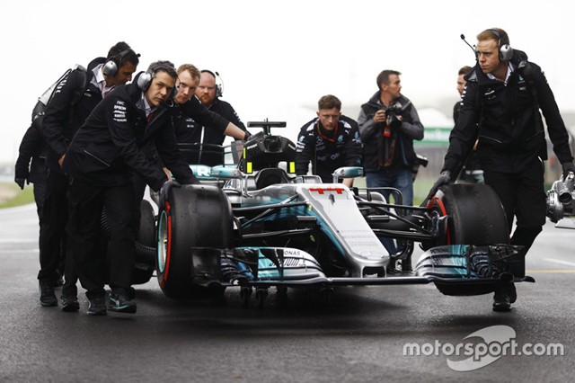 Đội đua Mercedes Petronas