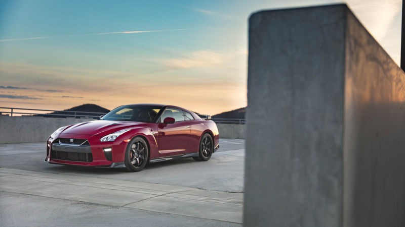 Thành viên mới trong gia đình Nissan GTR 2017