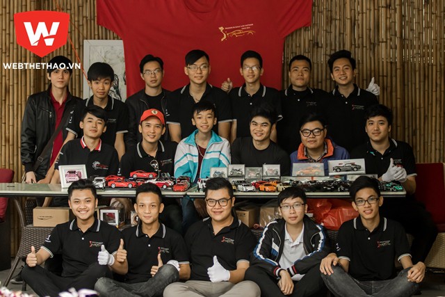 Cuộc họp mặt của những ông trùm "siêu xe" tại Hà Nội