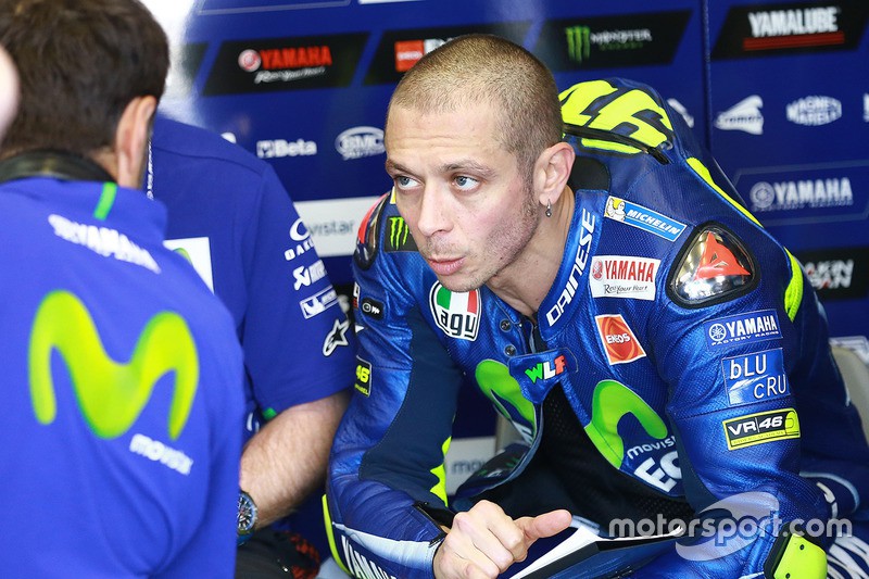 Rossi cảm thấy may mắn khi hoàn thành vòng đua tại Jerez