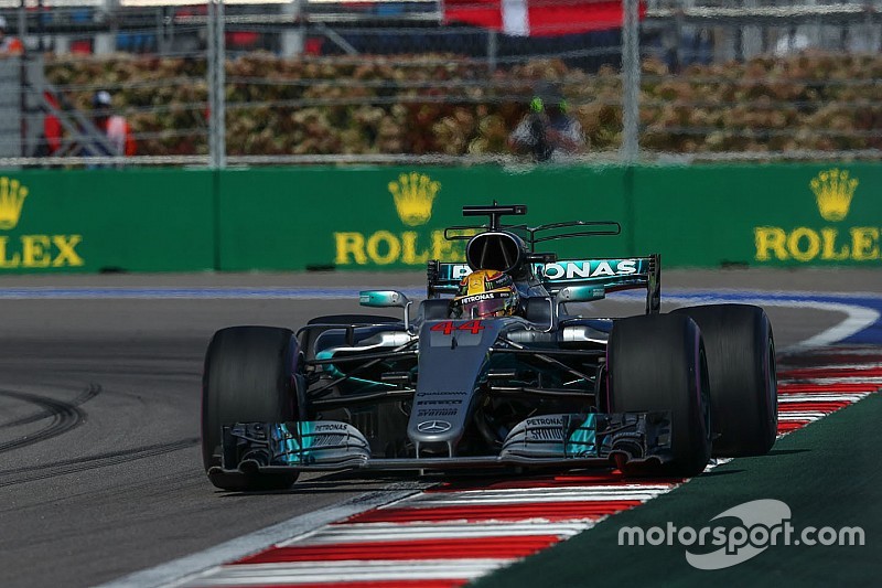 Wolff: Xe đua của Mercedes cần phải điều chỉnh lại