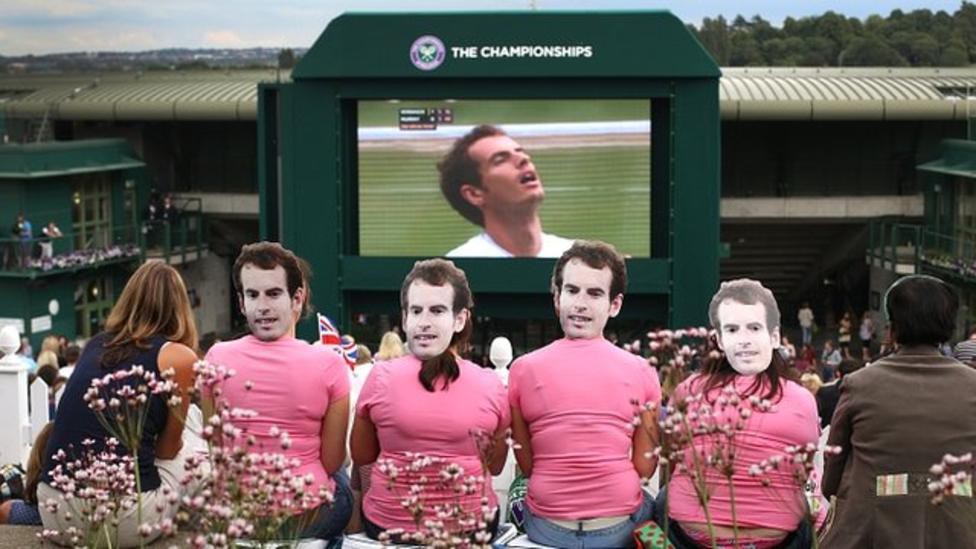 Murray phải mất nhiều thời gian để vượt qua cái bóng của Henman tại Wimbledon Murray phải mất nhiều thời gian để vượt qua cái bóng của Henman tại Wimbledon