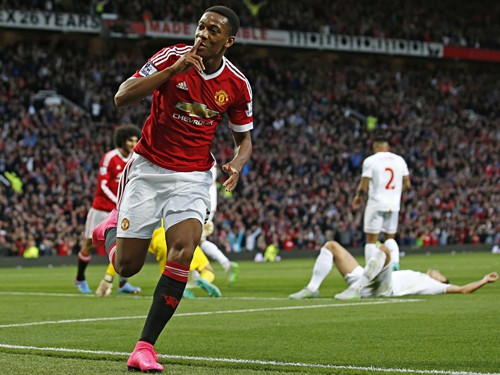 Andy Cole: “Martial là Vardy và Henry”