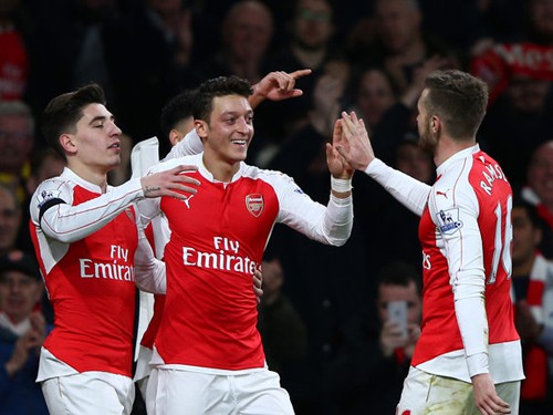 Arsenal sống nhờ Mesut Oezil: Người dẫn đường tuyệt đỉnh