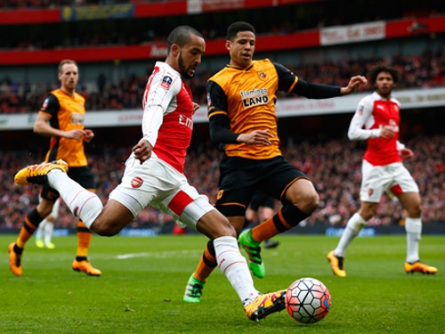 Arsenal phải đá lại FA Cup: “Pháo” tự bắn vào chân