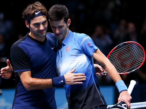 Djokovic đại chiến Federer: “Già gân, mỹ nhân và găng tơ”