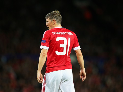 Schweinsteiger nghỉ hết mùa: “Quỷ đỏ” thờ ơ, chỉ người Đức lo