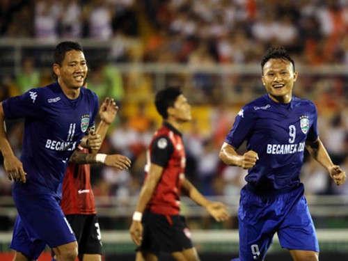 B.Bình Dương hướng đến V-League 2016: Khi trẻ chưa thể...xông pha
