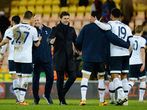 21h05 (28/02) Tottenham - Swansea: Pochettino học "bí kíp" phòng ngự của Bielsa