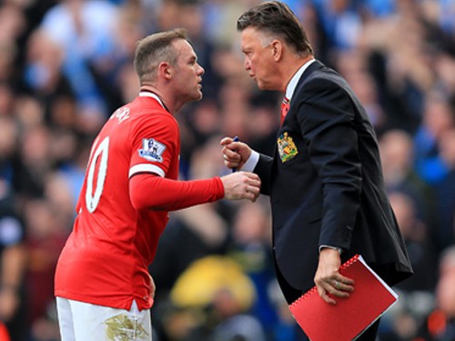 Bryan Robson: “Man Utd nên... tạm tin tưởng Van Gaal”!