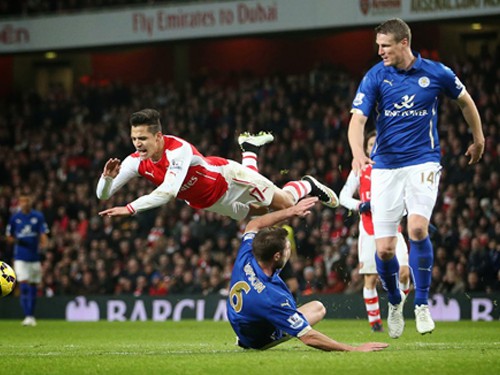 19h00 (14/02), Arsenal vs. Leicester: Cáo giờ đã thành tinh