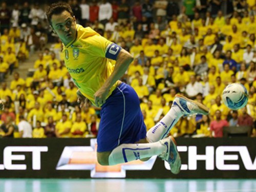 “Vua futsal” Falcao từng bị Neymar đẩy khỏi Santos