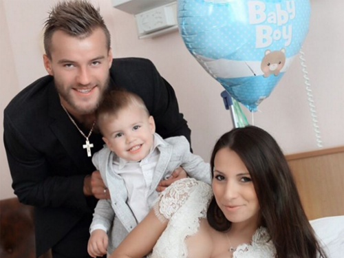 Andriy Yarmolenko: Kiếm tiền giỏi nhưng không biết “tiêu”