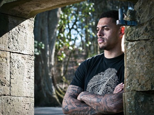 Andre Gray nhờ bóng đá thoát kiếp giang hồ
