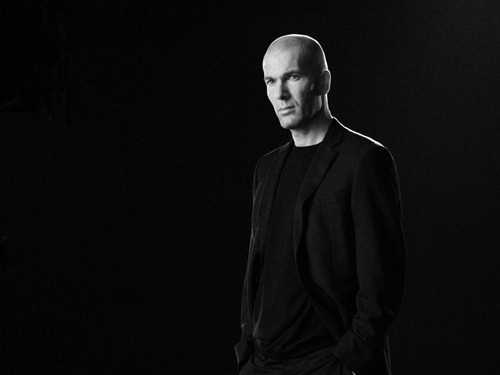 Zinedine Zidane: Ngôi sao bí ẩn nhất thế giới bóng đá