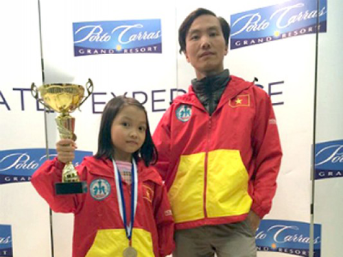 Cúp Chiến thắng 2015: Hiện tượng Cẩm Hiền & 30.000 tin nhắn