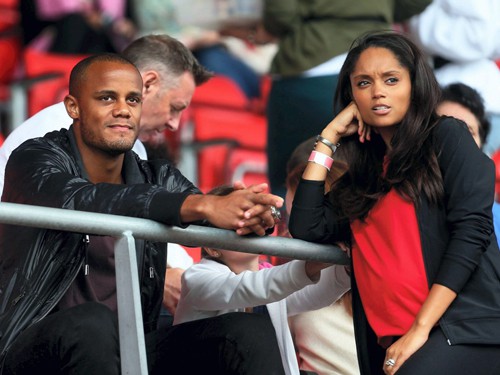 Kompany: Vợ con yêu, xã hội quý, chỉ bố vợ ghét