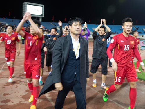 “Đừng vội đưa nhau lên mây”