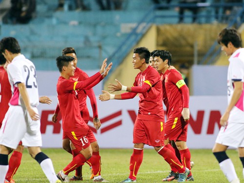 Khi ông Miura “hạ độ cao”