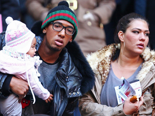 Jerome Boateng: Lăng nhăng khắp nơi, con rơi đầy đường