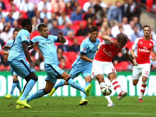 03h00 (22/12) sân Emirates, Arsenal - Man City: Thế gia & trọc phú